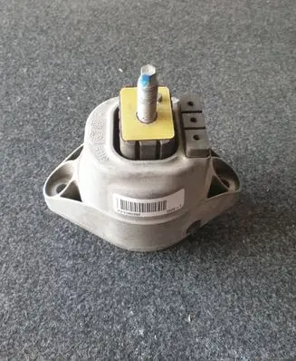 Chevrolet Camaro Engine mount bracket P23340392