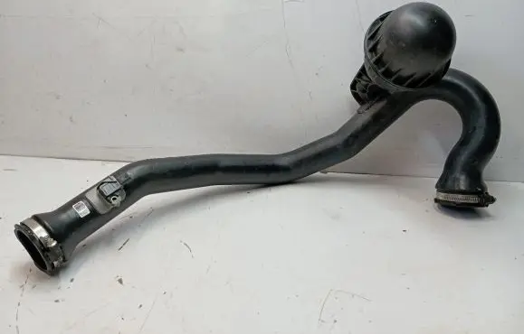 Audi A6 S6 C8 4K Turbo air intake inlet pipe/hose 4K0145673AL