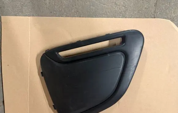 Peugeot 108 Front bumper lower grill 814820H110