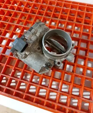 Mercedes-Benz C W203 Throttle valve A1110980050 784251627 0280750