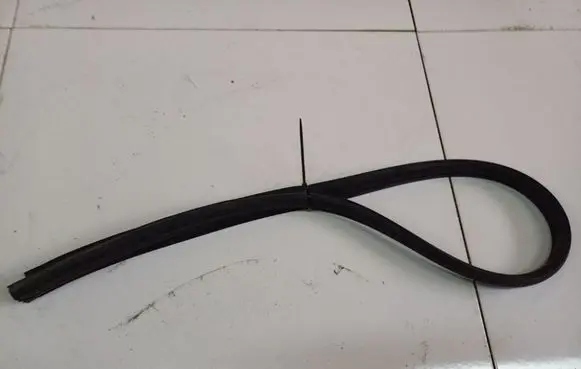 Ford Galaxy Rubber seal rear door 