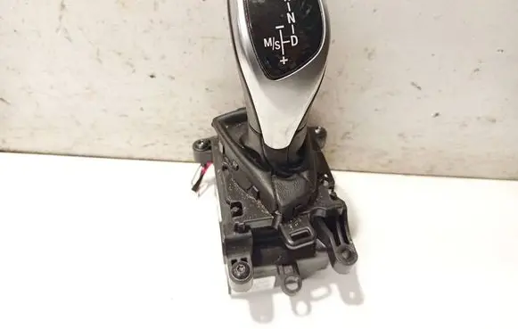 Gear shifter/selector
