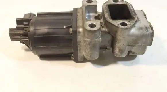 Opel Astra J EGR valve K5T70380