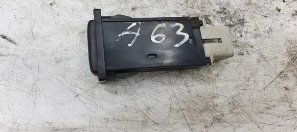 Toyota Corolla E120 E130 Other switches/knobs/shifts 153261