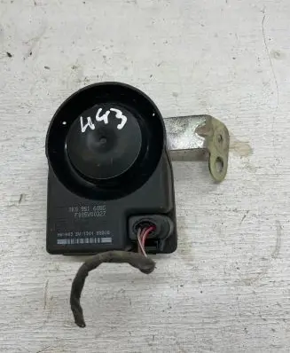 Audi A5 8T 8F Alarm system siren 1K0951605C F005V00327