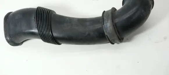 Audi Q7 4L Air intake duct part 7L6129752B
