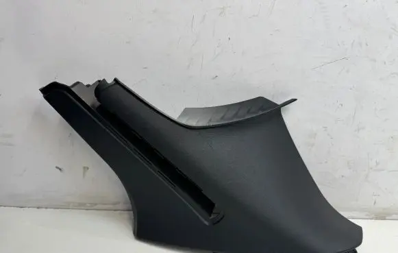 Volvo XC60 (D)pillar trim (top) 31425704