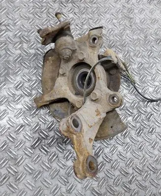 Toyota Auris 150 Front wheel hub