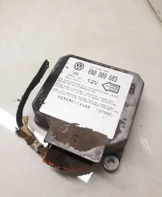 Volkswagen Golf III Airbag control unit/module 6N0909603