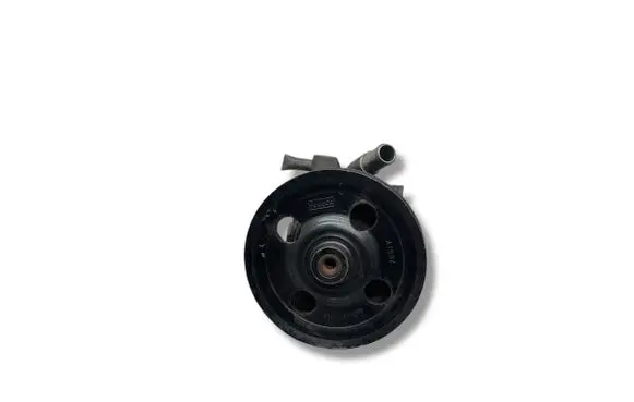 Land Rover Freelander 2 - LR2 Power steering pump 6G913A696EF 84165177 4911041929