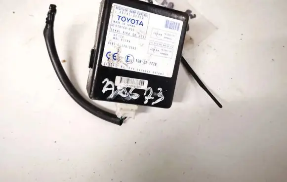 Toyota Corolla Verso AR10 Door control unit/module 897410f010 89741-0f010