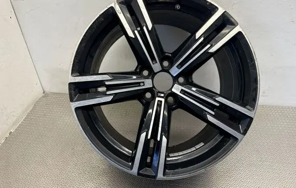 BMW 4 G22 G23 G24 G26 R18 alloy rim 8746632