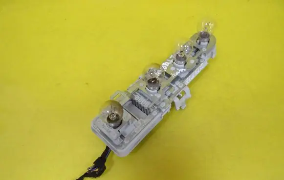 Audi A4 S4 B5 8D Tail light bulb cover holder 8D9945257
