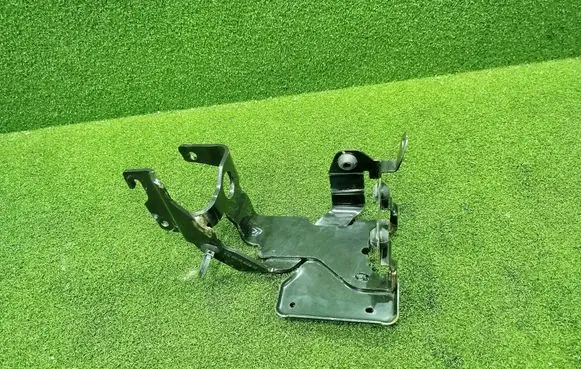 Peugeot 2008 II Other engine bay part 331013180 20064 KA1627990001