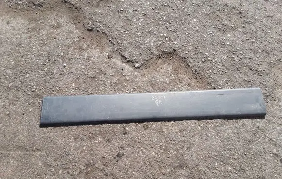 Peugeot Boxer Front door trim (molding) 1304014070