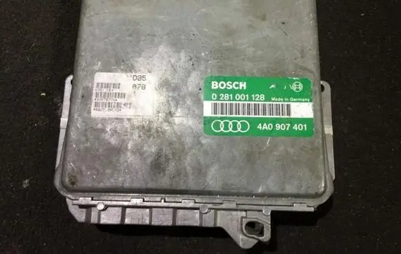 Audi A6 S6 C4 4A Engine control unit/module 0281001128 4a0907401