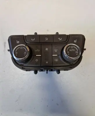 Multifunctional control switch/knob