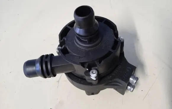BMW 1 F20 F21 Electric auxiliary coolant/water pump 8605322