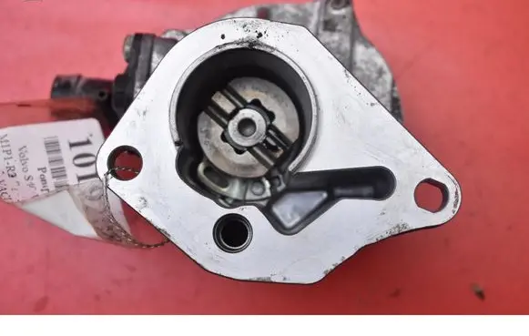 Volvo S40, V40 Vacuum pump 8200072985