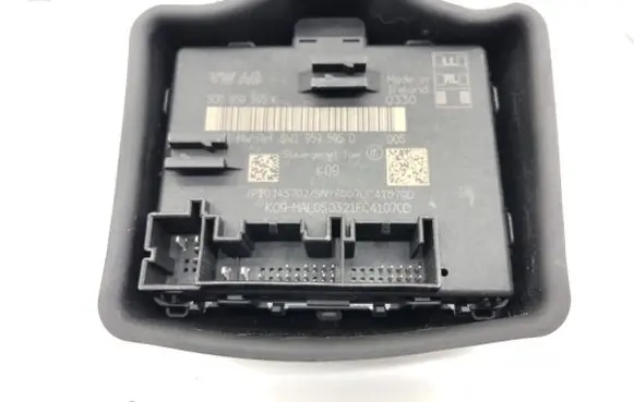Audi Q3 F3 Other control units/modules 8W1959595D