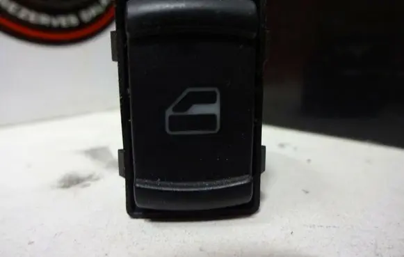 Volkswagen PASSAT B5 Electric window control switch 1J0959855