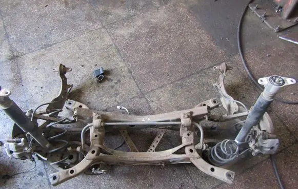 Mazda 3 III Rear beam KRIS235789