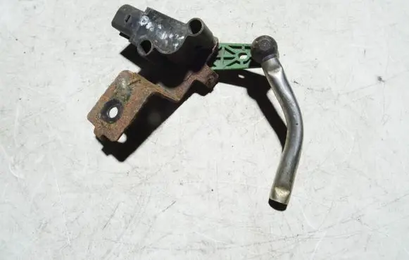 Volkswagen PASSAT B7 Air suspension front height level sensor 3C0007503
