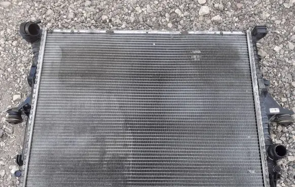 Audi Q7 4L Coolant radiator 7L6121253B