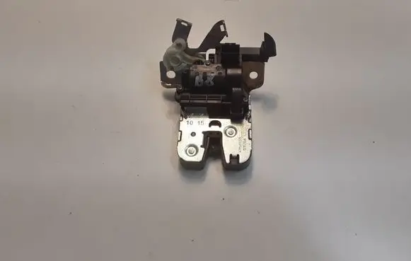 Volkswagen PASSAT B8 Loading door lock 3G082750309S