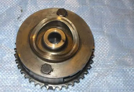 Mercedes-Benz W123 other engine part 616617