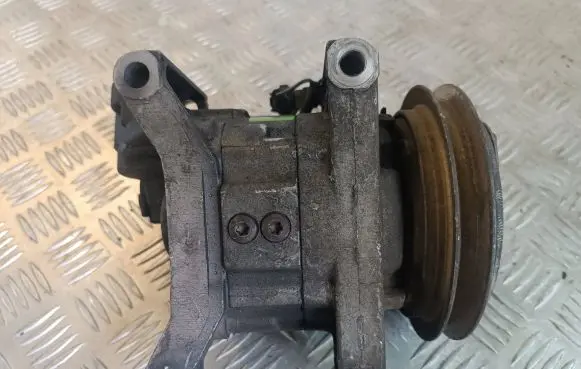 Nissan X-Trail T30 Air conditioning (A/C) compressor (pump) 926005m301 2k13245010 Dkv11G