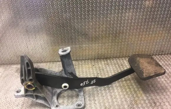 Mercedes-Benz E W211 Brake pedal 2112941001 A2112941001
