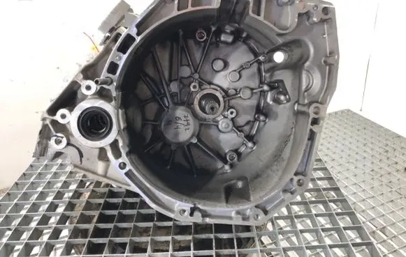 Renault Kadjar Manual 5 speed gearbox TL4375