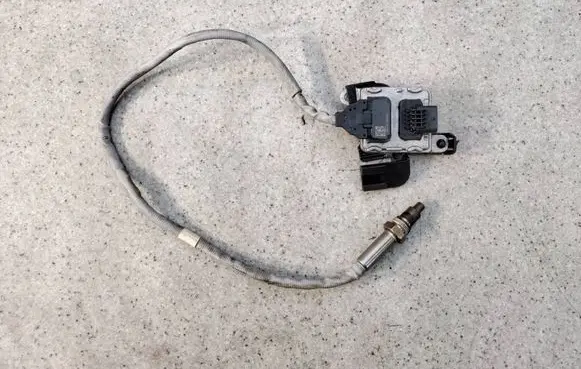 Skoda Superb B8 (3V) Lambda probe sensor 04L907805EQ51 04L907805EQ