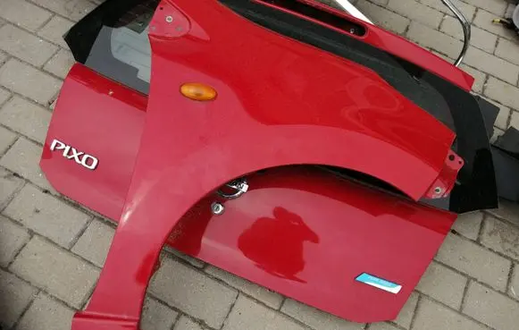 Nissan Pixo Fender