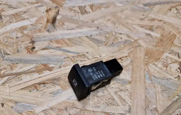 Traction control (ASR) switch
