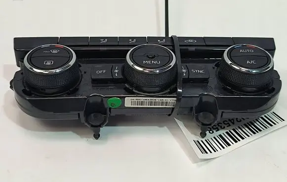 Skoda Octavia Mk3 (5E) Climate control/heater control trim 5HB011282