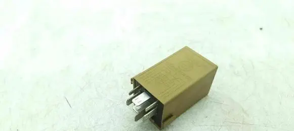 BMW 7 E38 Other relay 8364501