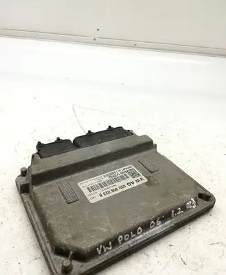 Volkswagen Polo IV 9N3 Engine control unit/module 03D906023B