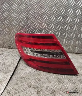 Mercedes-Benz C W204 Rear/tail lights 2049060403
