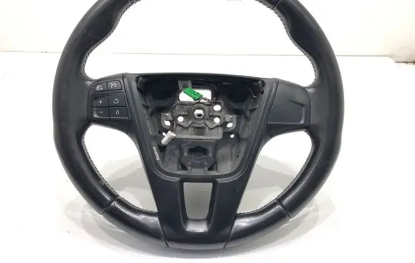 Volvo V40 Steering wheel 31250592