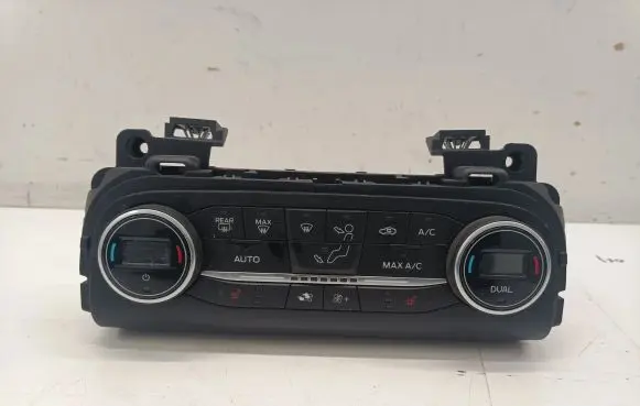 Ford Focus Climate control unit JX7T18C612CC