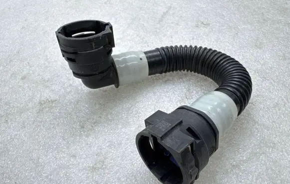 Tesla Model Y Engine coolant pipe/hose 163159700B