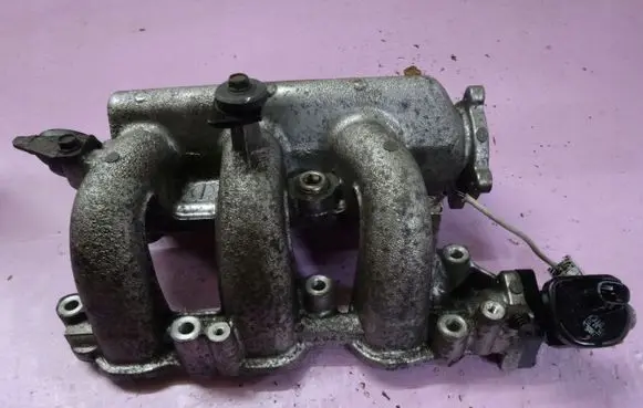 Nissan Micra Intake manifold 8120105220