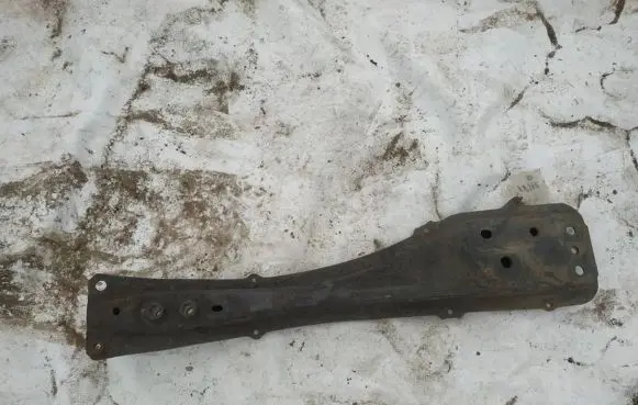 Toyota Corolla Verso AR10 Front subframe