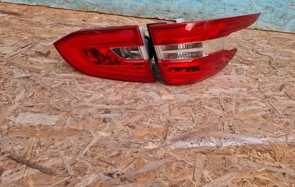 Peugeot 308 Tailgate rear/tail lights