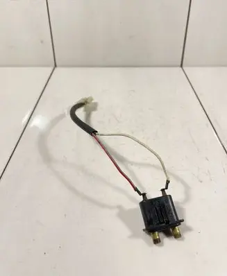 Mercedes-Benz Vaneo W414 Sliding door contact joint 9018200254