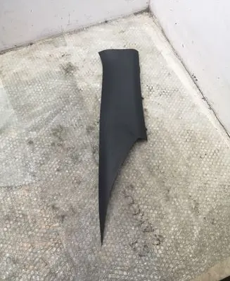 Ford Mustang VI (D)pillar trim (top) FR3B6331011AFW