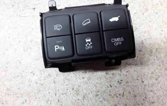 Honda CR-V A set of switches M50786 77300T0AA01023