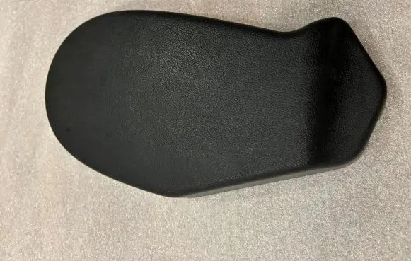 Mercedes-Benz R W251 Rear seat side bottom trim A2519240537 2519240537 MCU78653